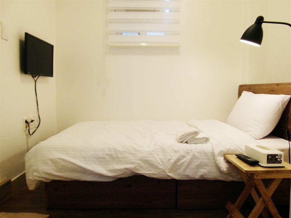 Hostel Beige *