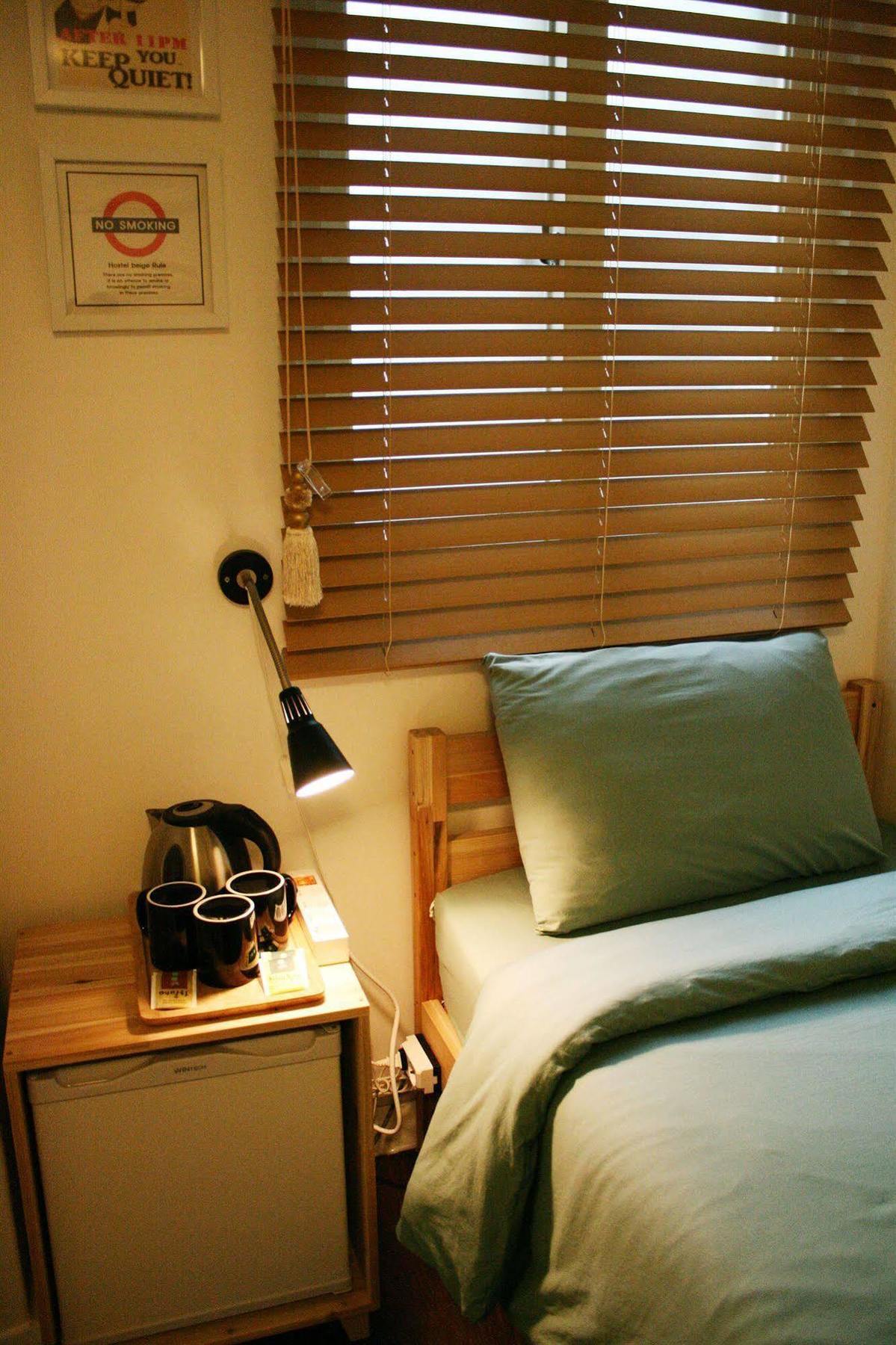 Hostel Beige