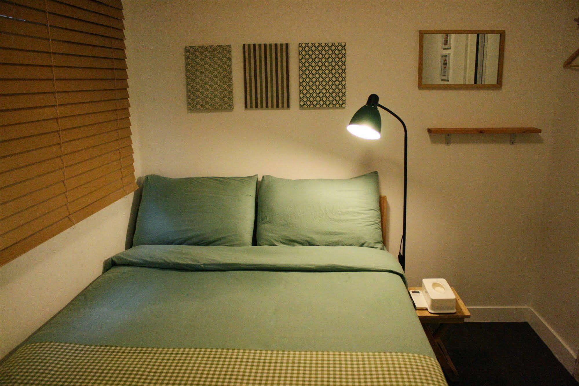 Hostel Beige