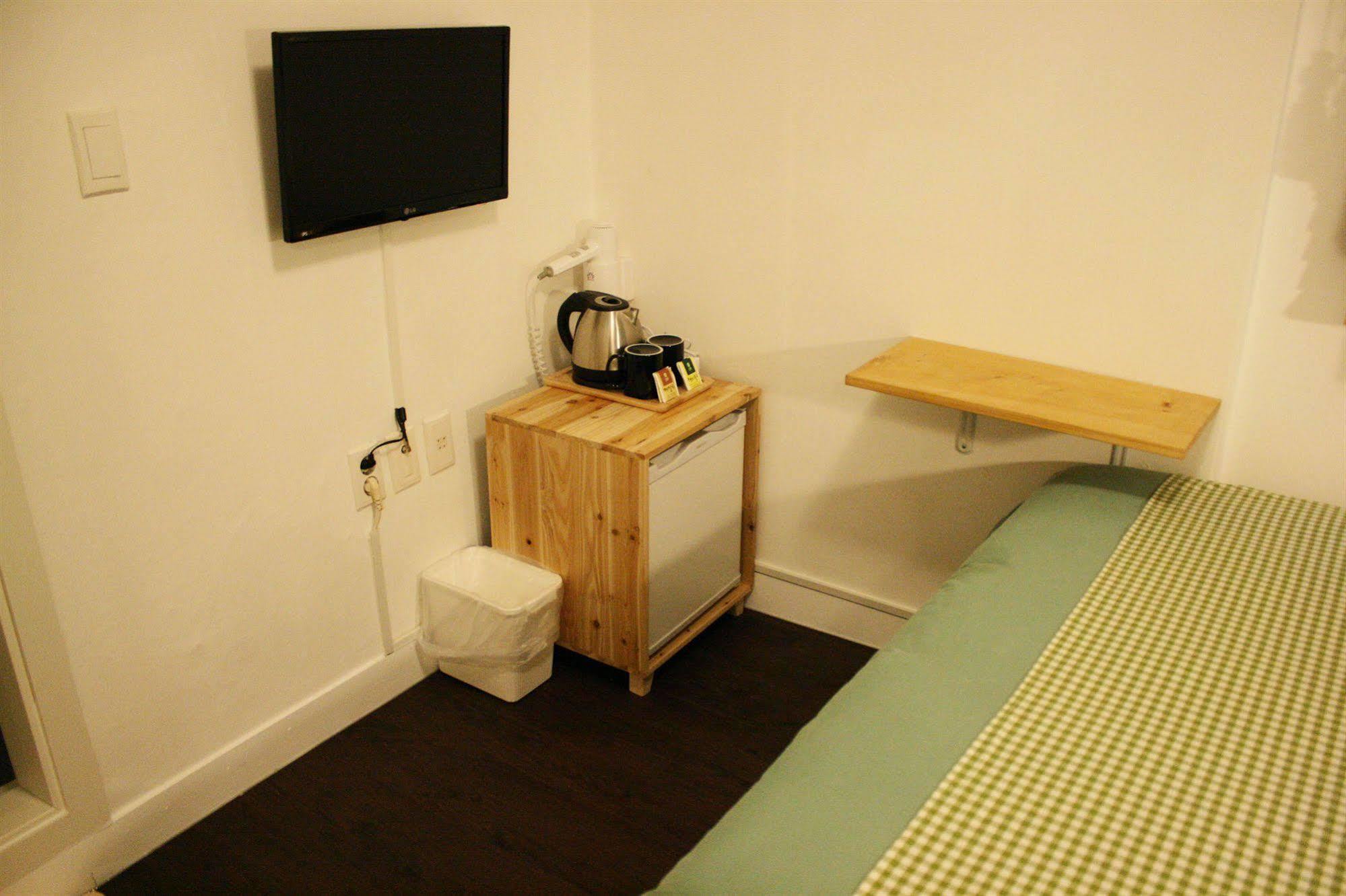 Beige Hostel *